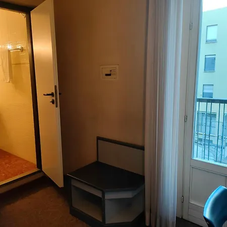 酒店 阿达酒店 2*