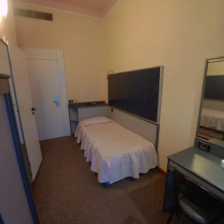Hotel Ada 2*