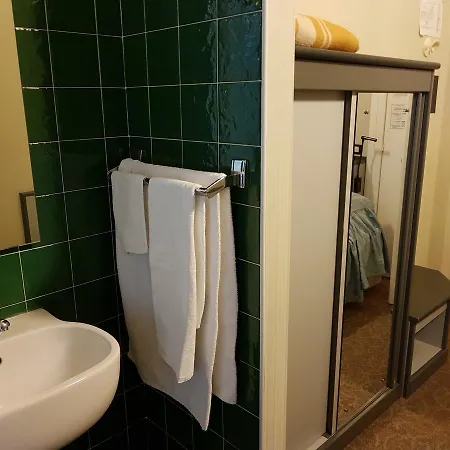 Hotel Ada 2*