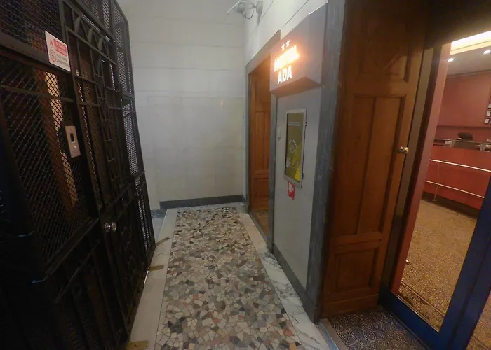 Hotel Ada 2*