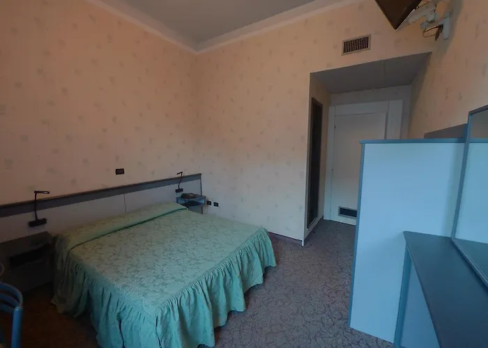Hotel Ada 2*