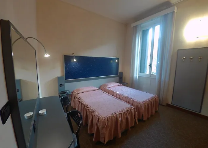 Hotel Ada 2*