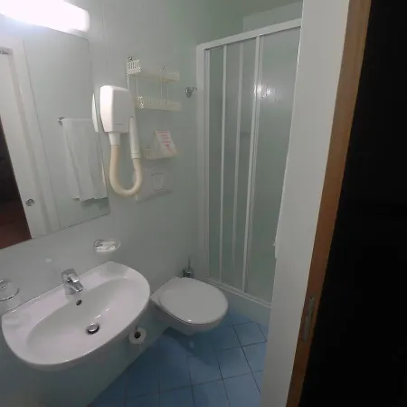 Ada 2* Milán