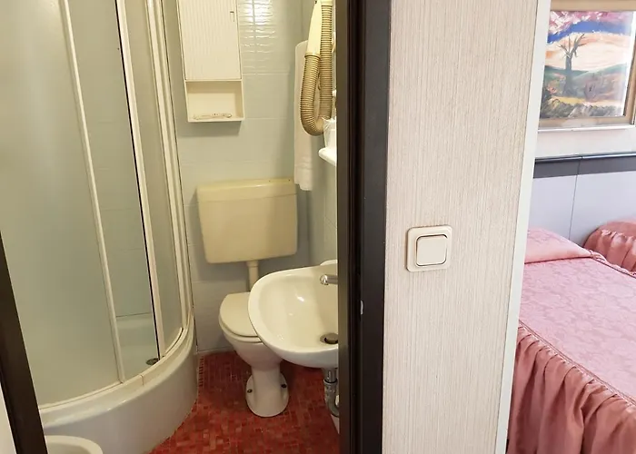 Ada Отель